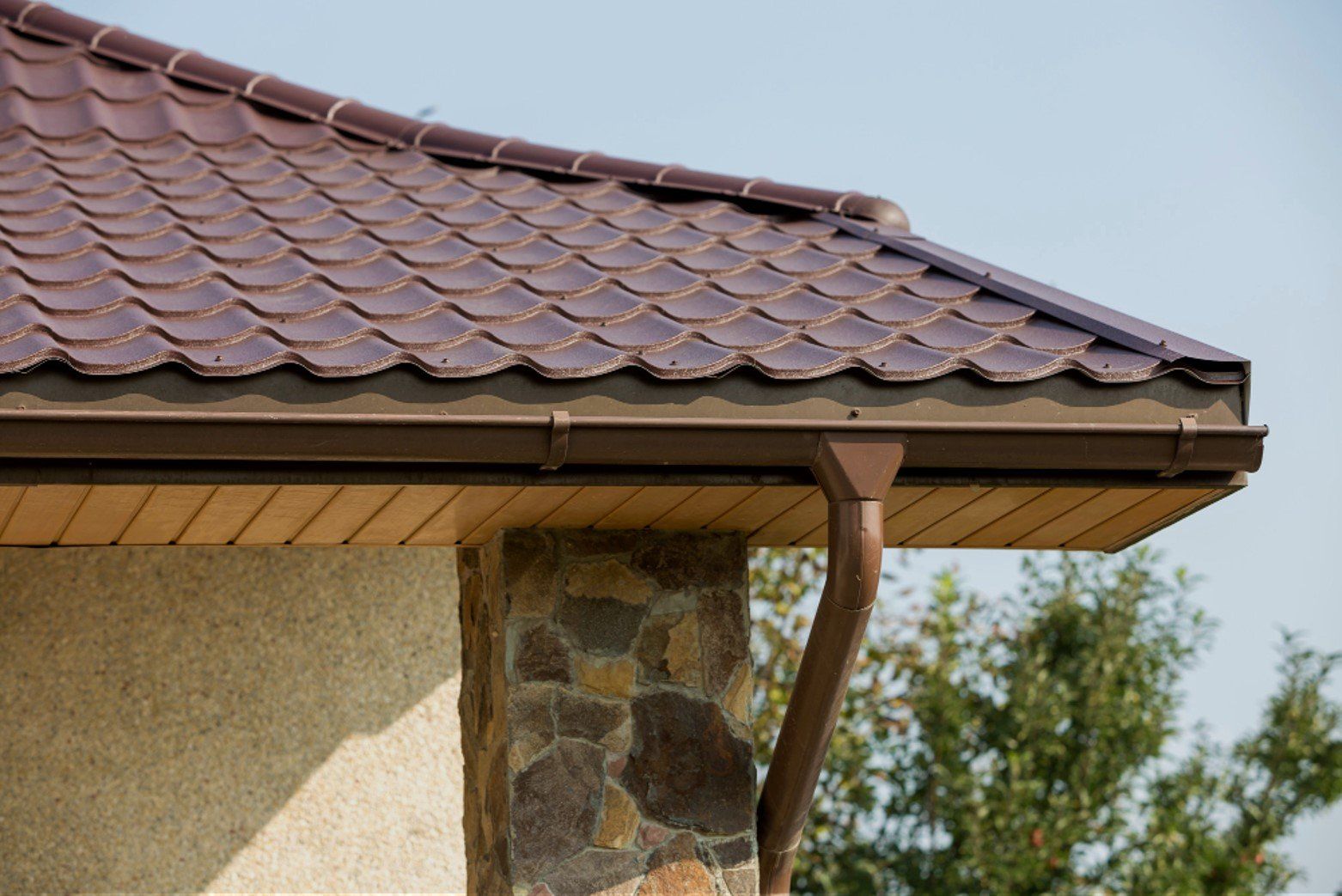 Roof guttering and valley detail on a Nottingham property. Roof guttering and valley detail on a Nottingham property.